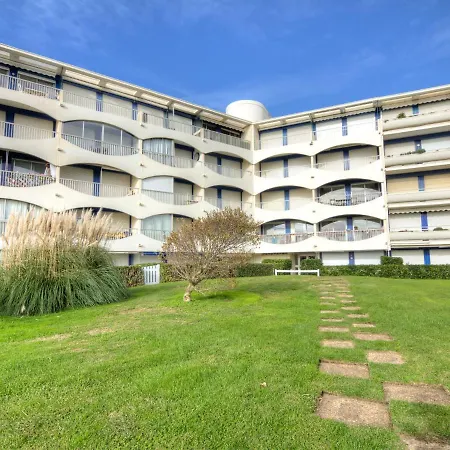 Apartment Les Terrasses De La Mer-17 By Interhome La Grande-Motte
