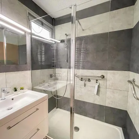 Apartment Les Terrasses De La Mer-17 By Interhome La Grande-Motte